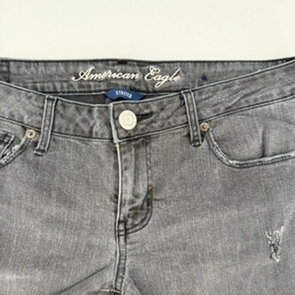American Eagle Gray Distressed Cutoff Denim Shorts Skinny Size 8 - Picture 3 of 13
